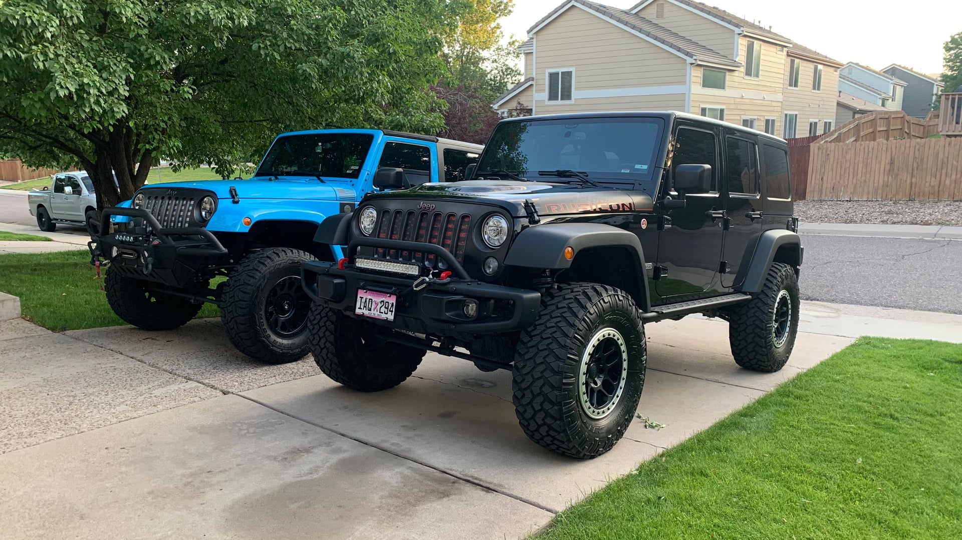 ReconBetty, a black 2017 Jeep Wrangler JKU on 37-inch tires with a 4-inch lift, photo 11 of 12