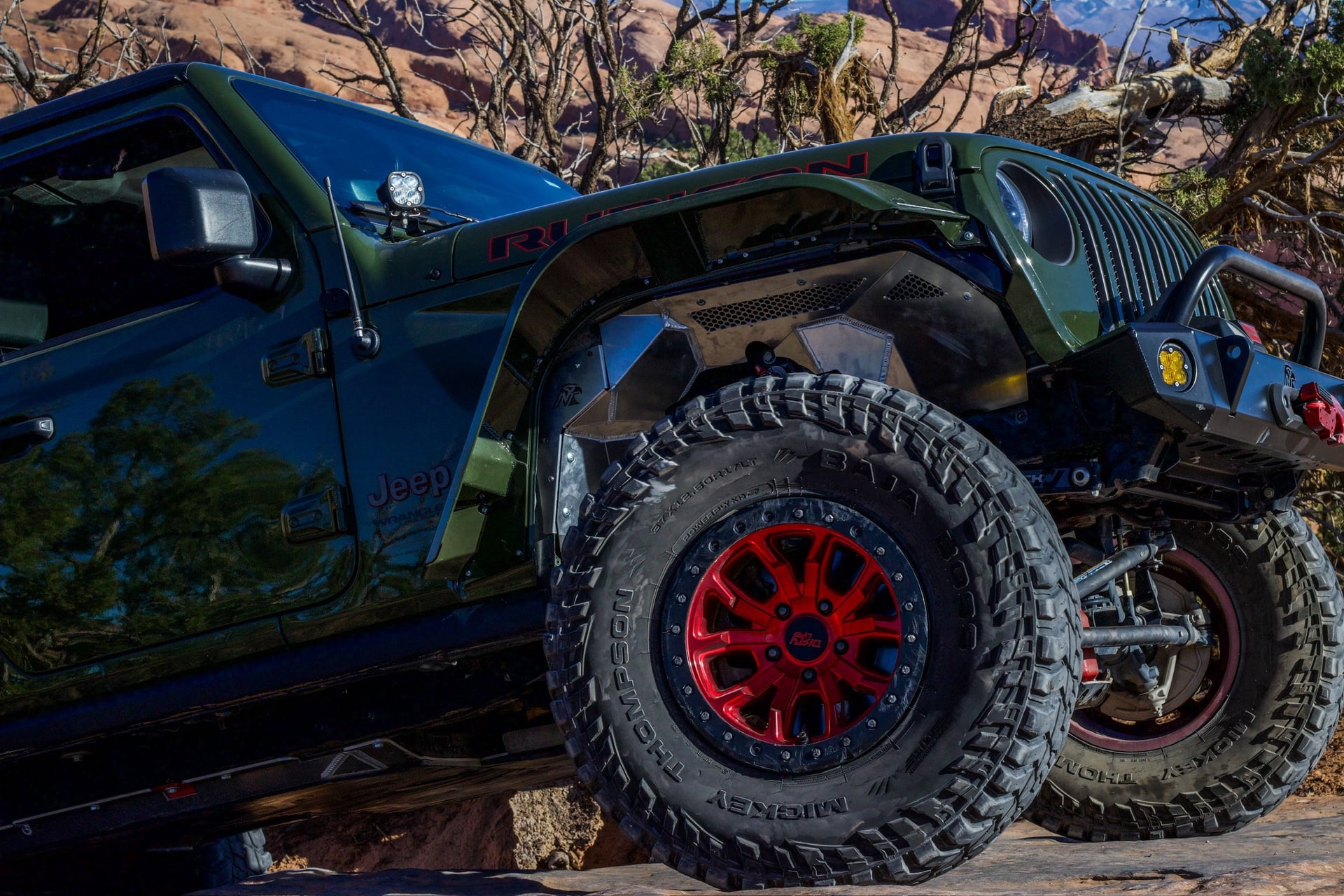 Green Slasher photo 2