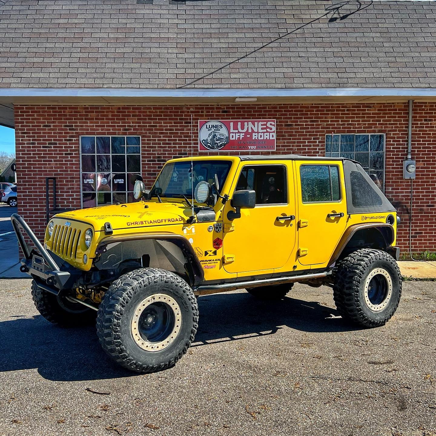 2009 JKU Wrangler photo 1