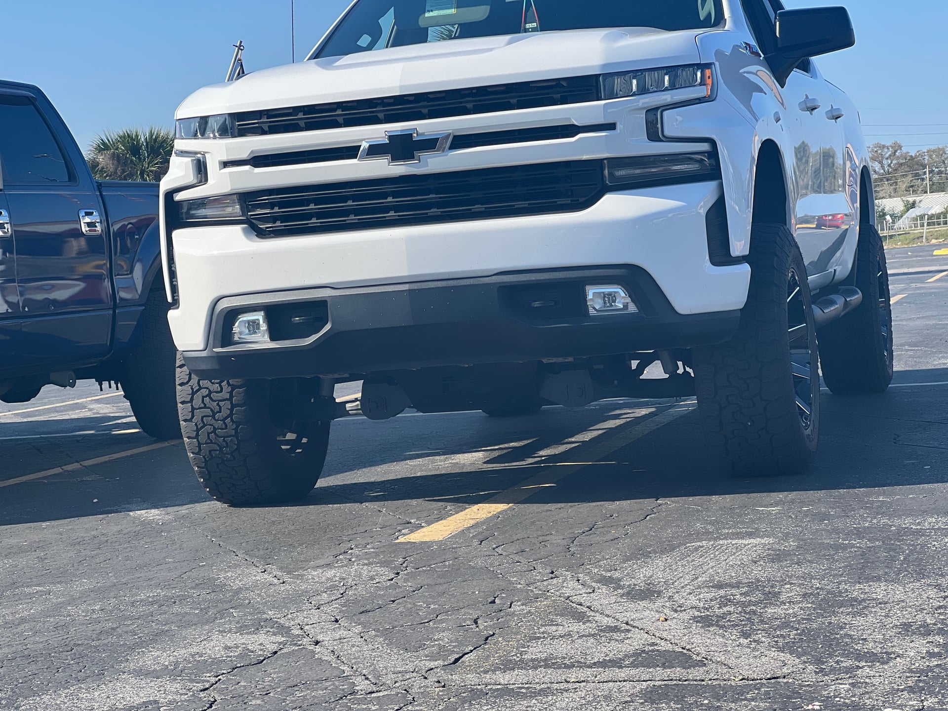 Sno_whistle, a 2019 Chevrolet Silverado 1500, photo 12 of 27