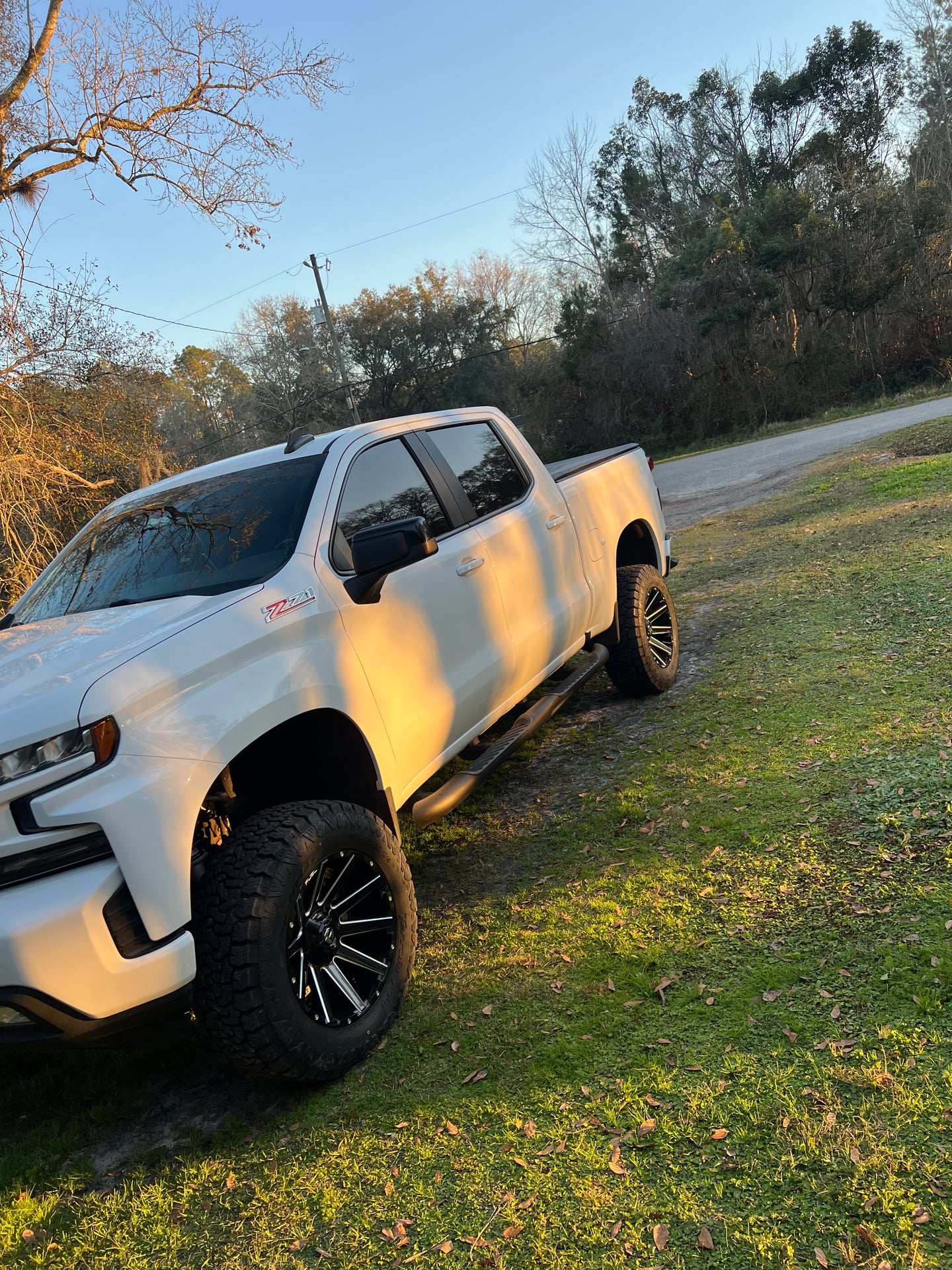 Sno_whistle, a 2019 Chevrolet Silverado 1500, photo 26 of 27