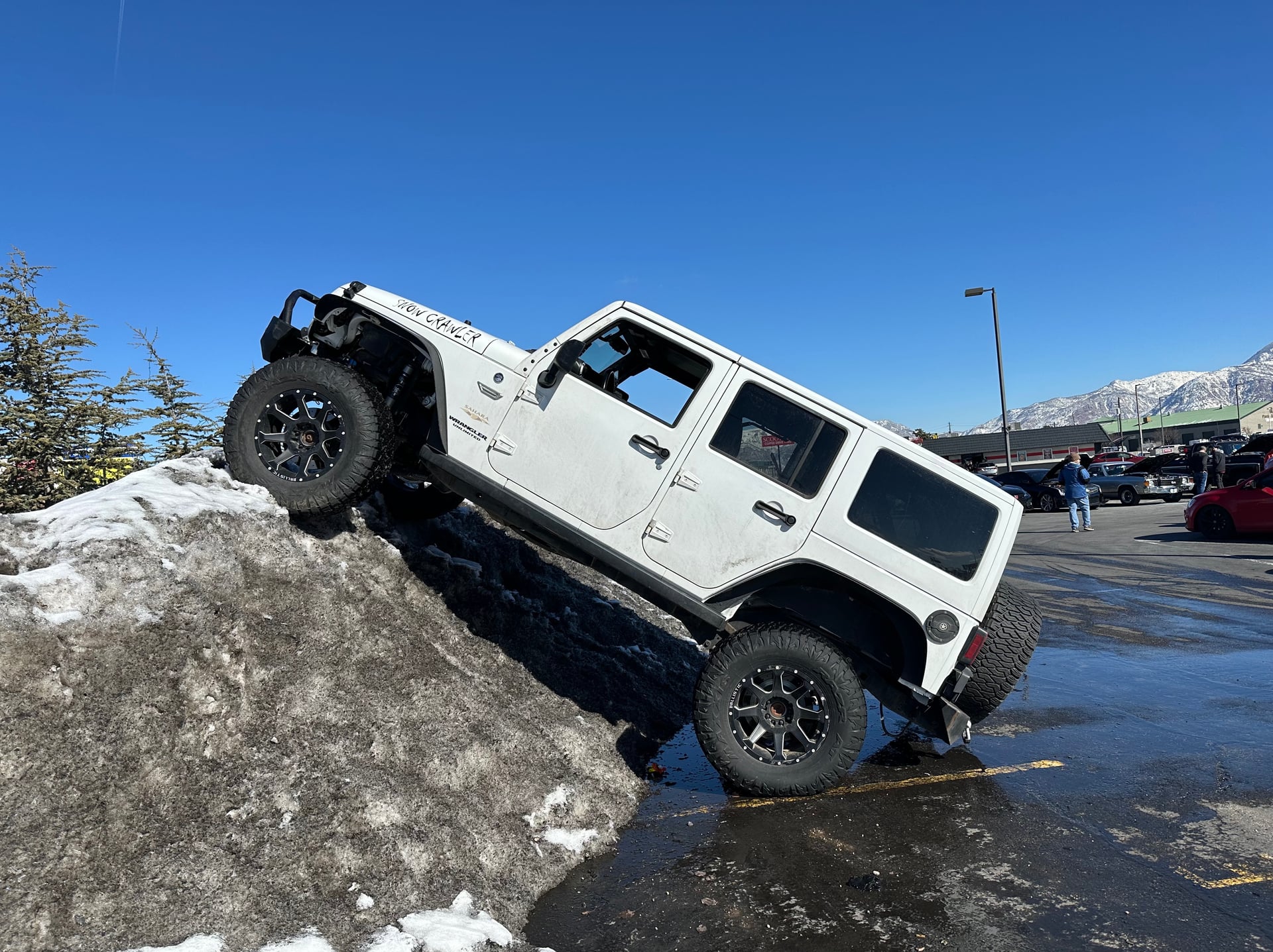 Snow Crawler photo 1