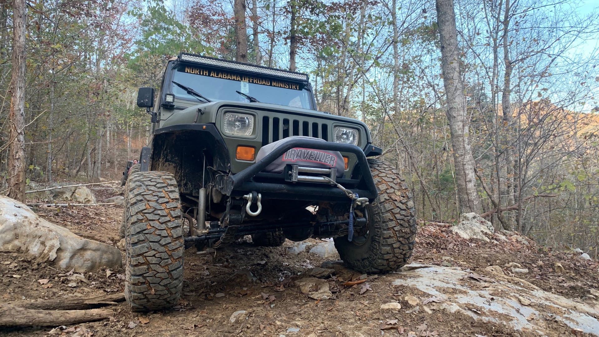MissionControl, a green 1995 Jeep Wrangler YJ on 40-inch tires with a 4.5-inch lift, photo 12 of 12
