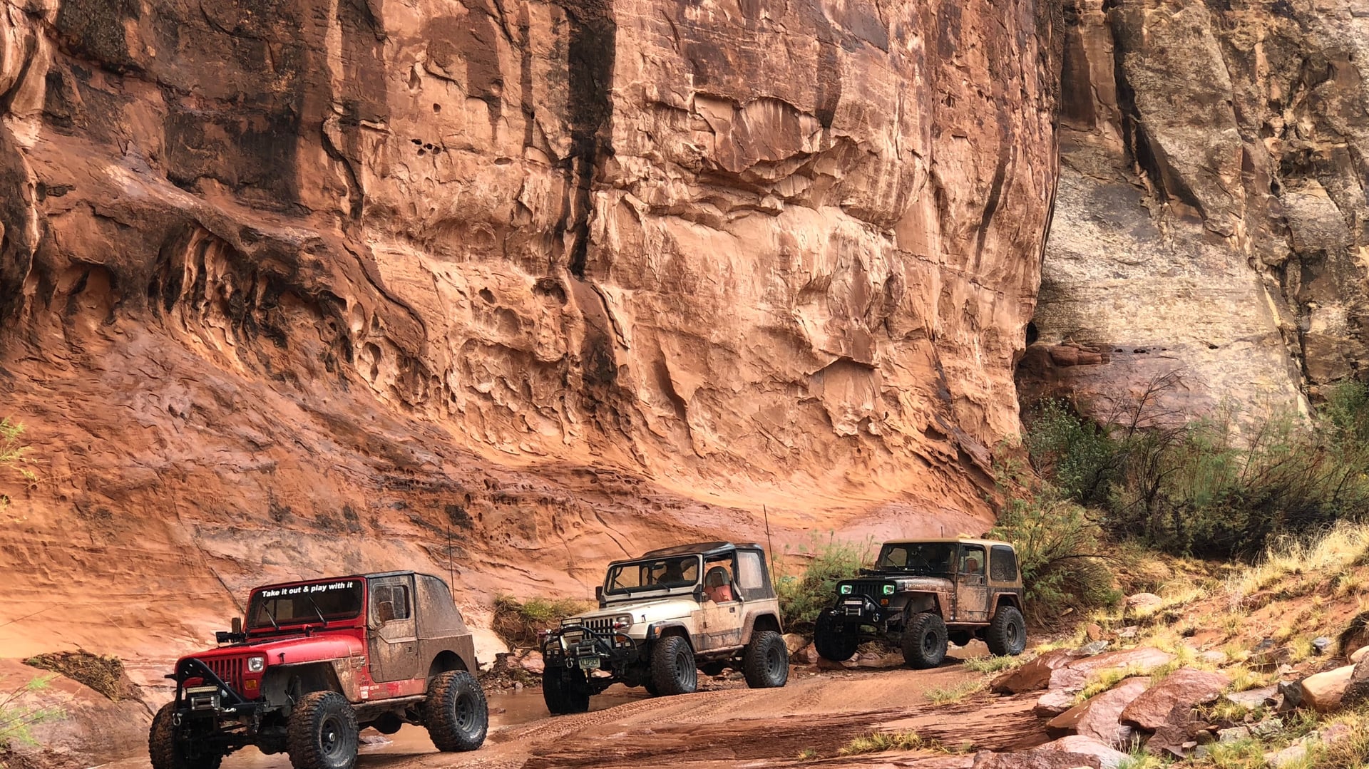 sobek666, a red 1990 Jeep Wrangler on 35-inch tires with a 3.5-inch lift, photo 16 of 23