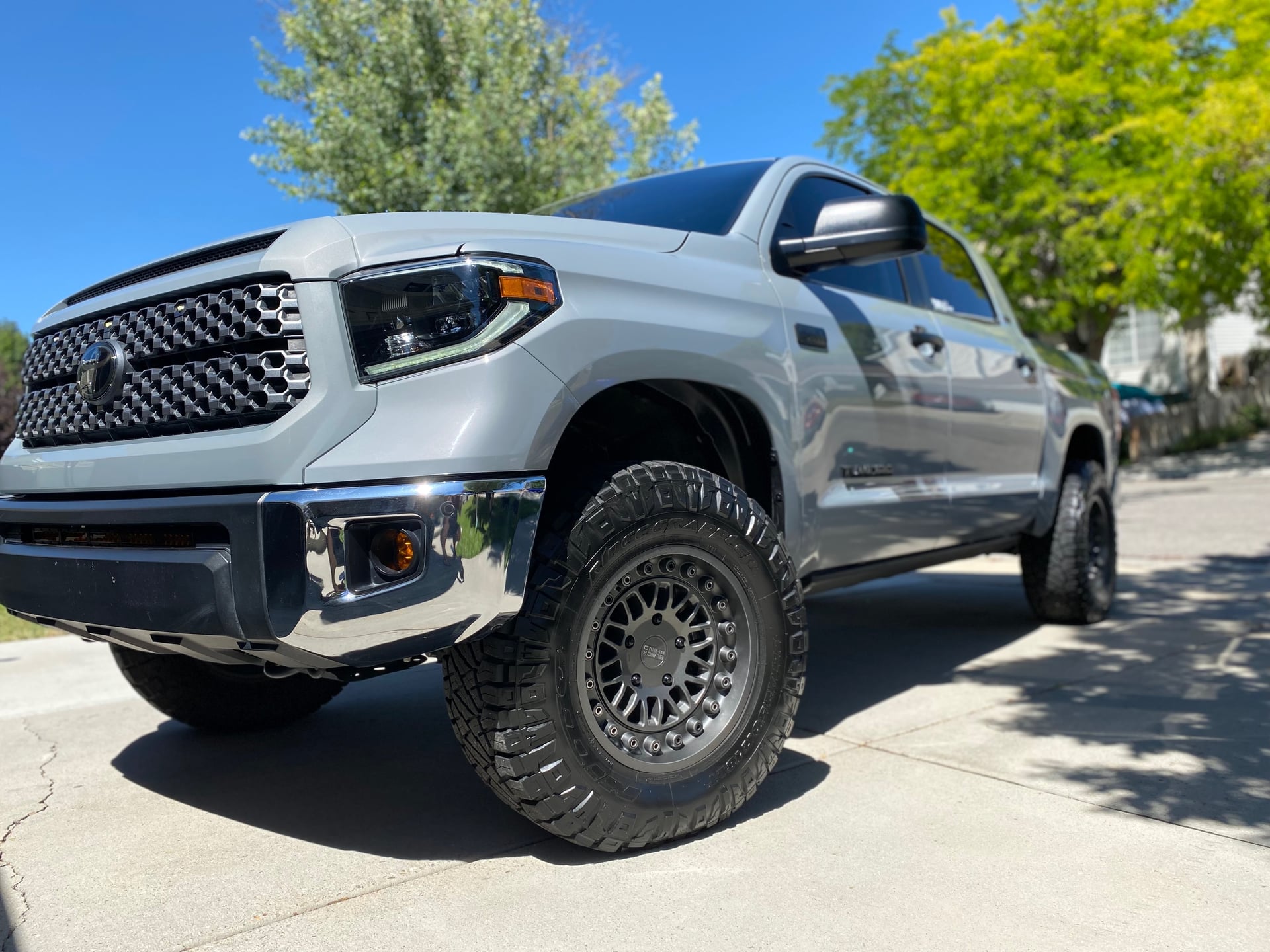 801cement, a 2020 Toyota Tundra, photo 13 of 30
