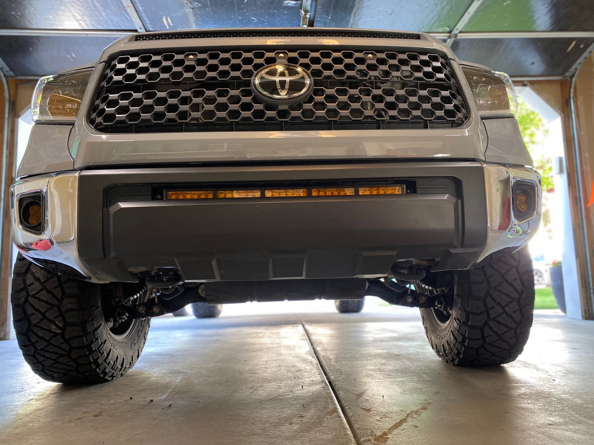 801cement, a 2020 Toyota Tundra, photo 14 of 30