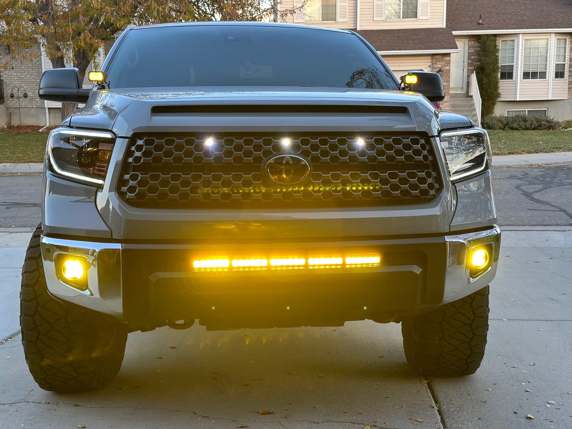 801cement, a 2020 Toyota Tundra, photo 28 of 30