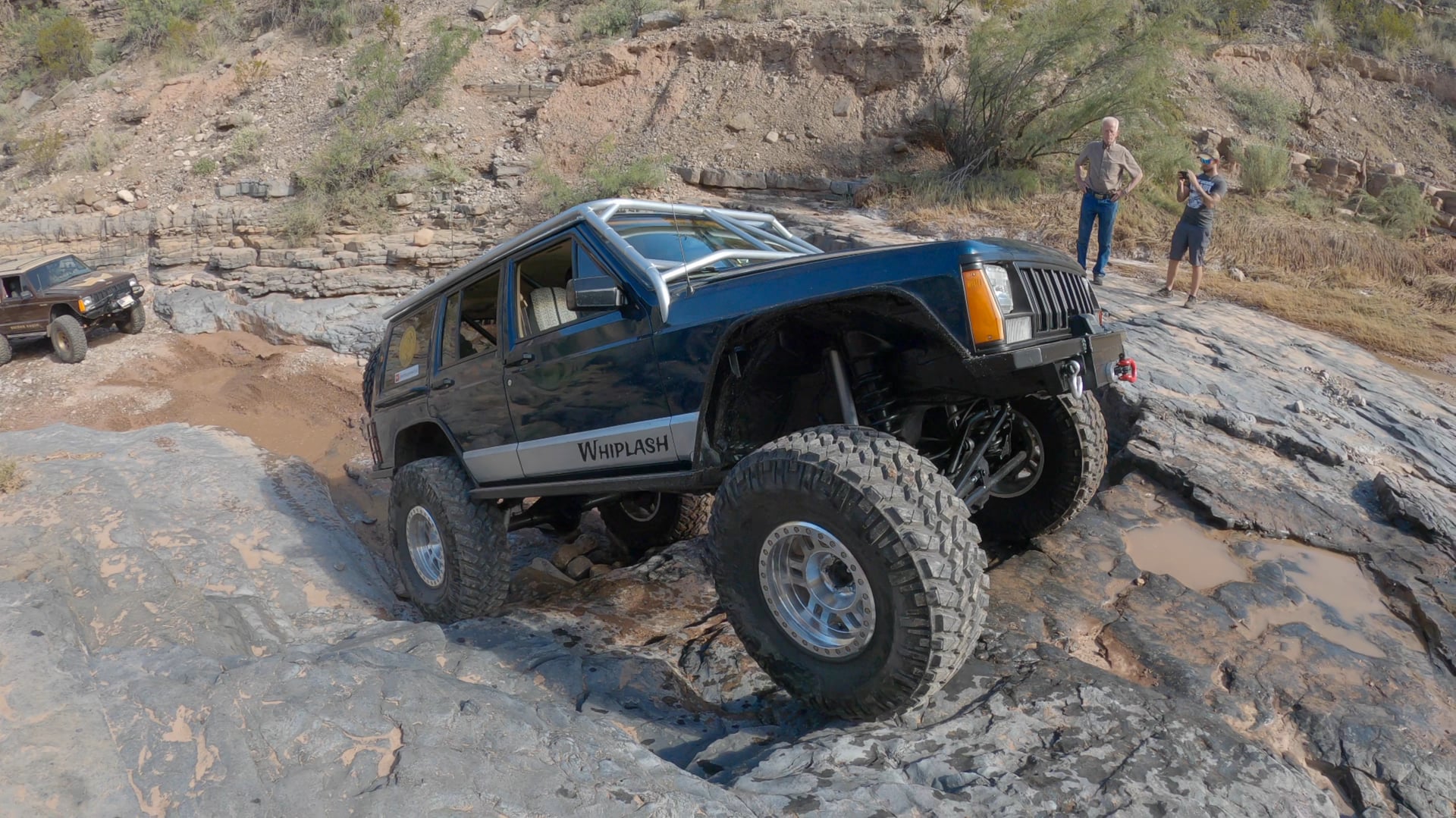 Whiplash, a blue 1996 Jeep Cherokee on 38-inch tires with a 8-inch lift, photo 26 of 27