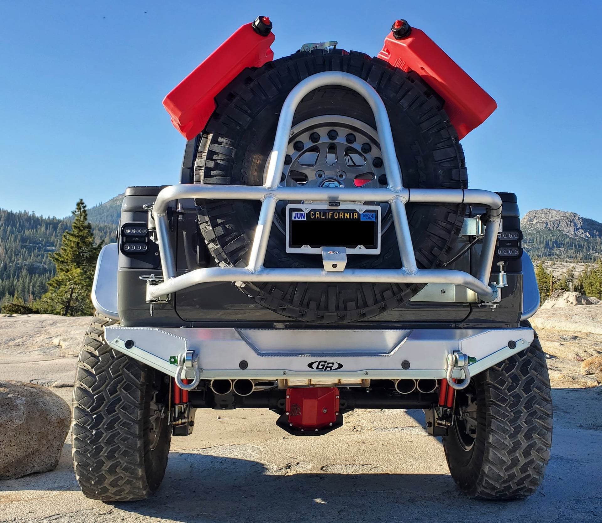 TROUBLEMAKER photo 4