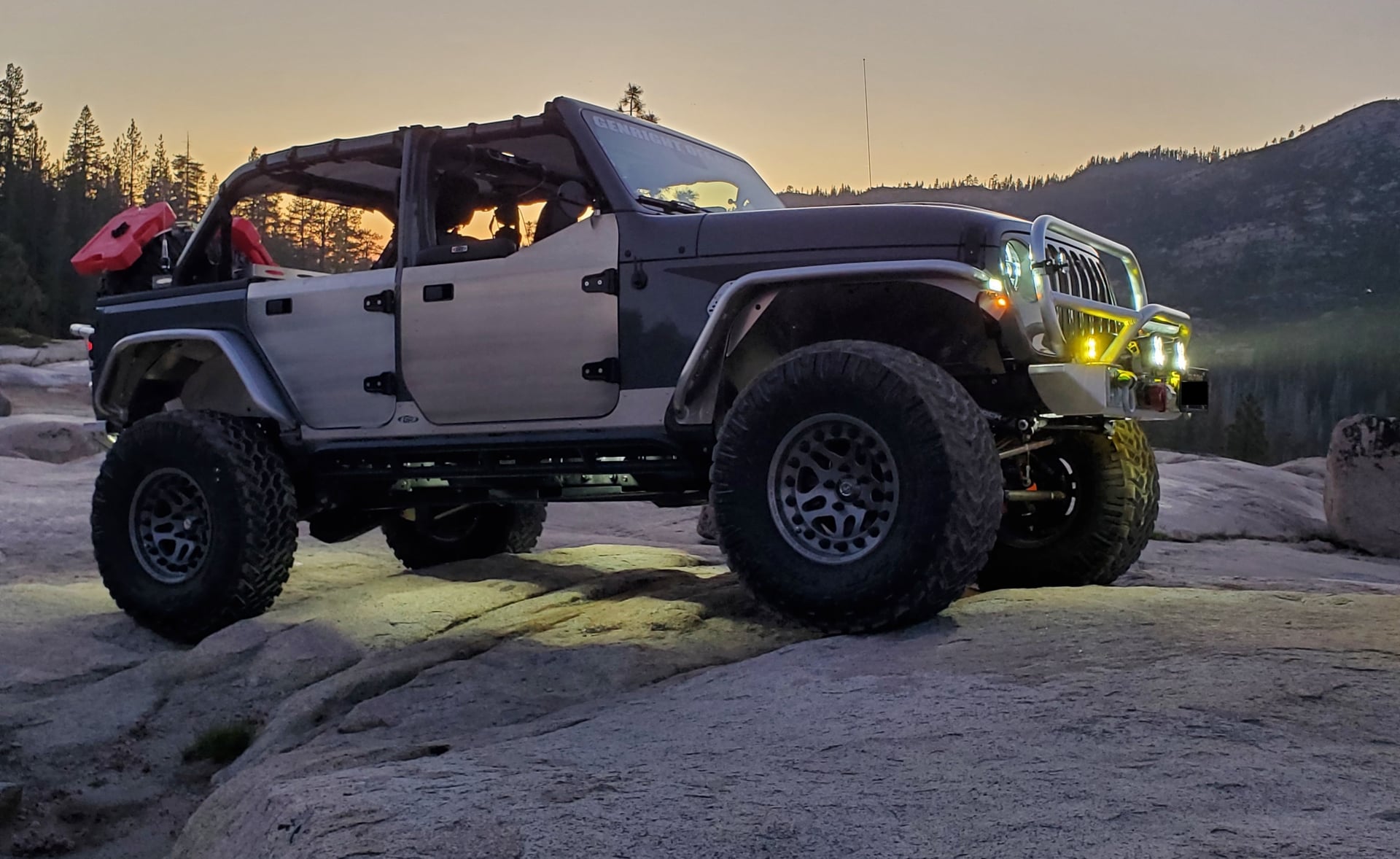 TROUBLEMAKER photo 10