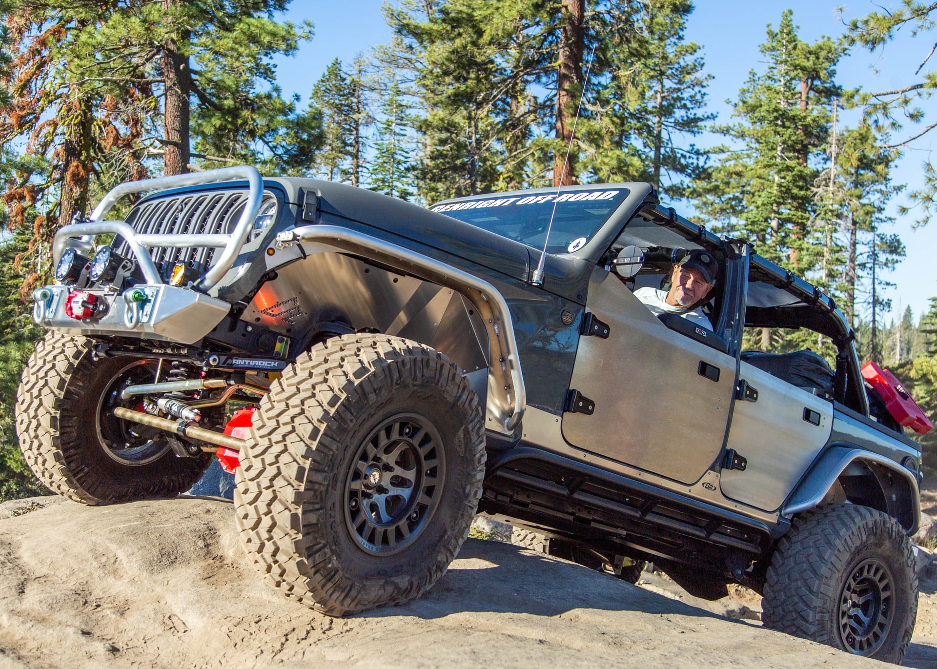 TROUBLEMAKER photo 3