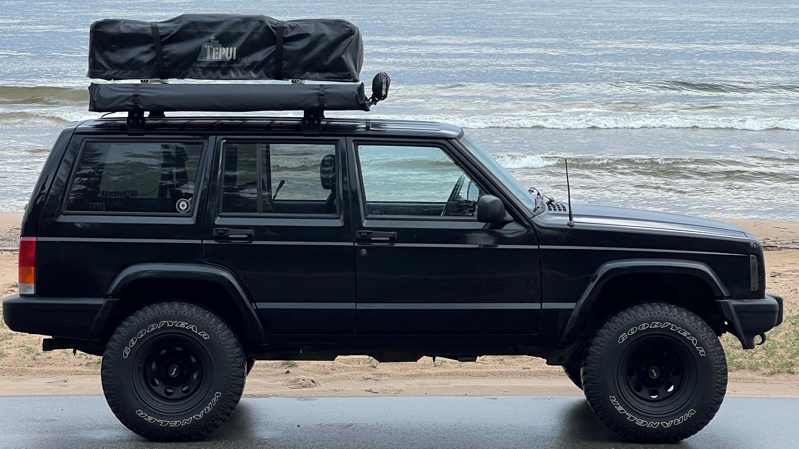 XJ-Black Betty photo 3