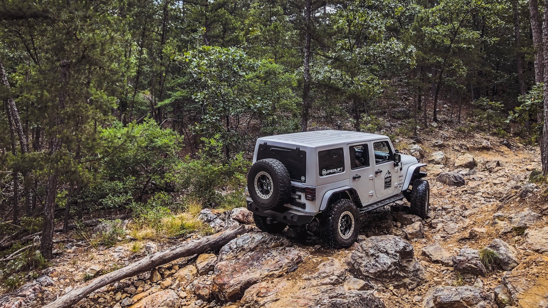 Traveler ‘13 Jeep Wrangler JKU photo 22