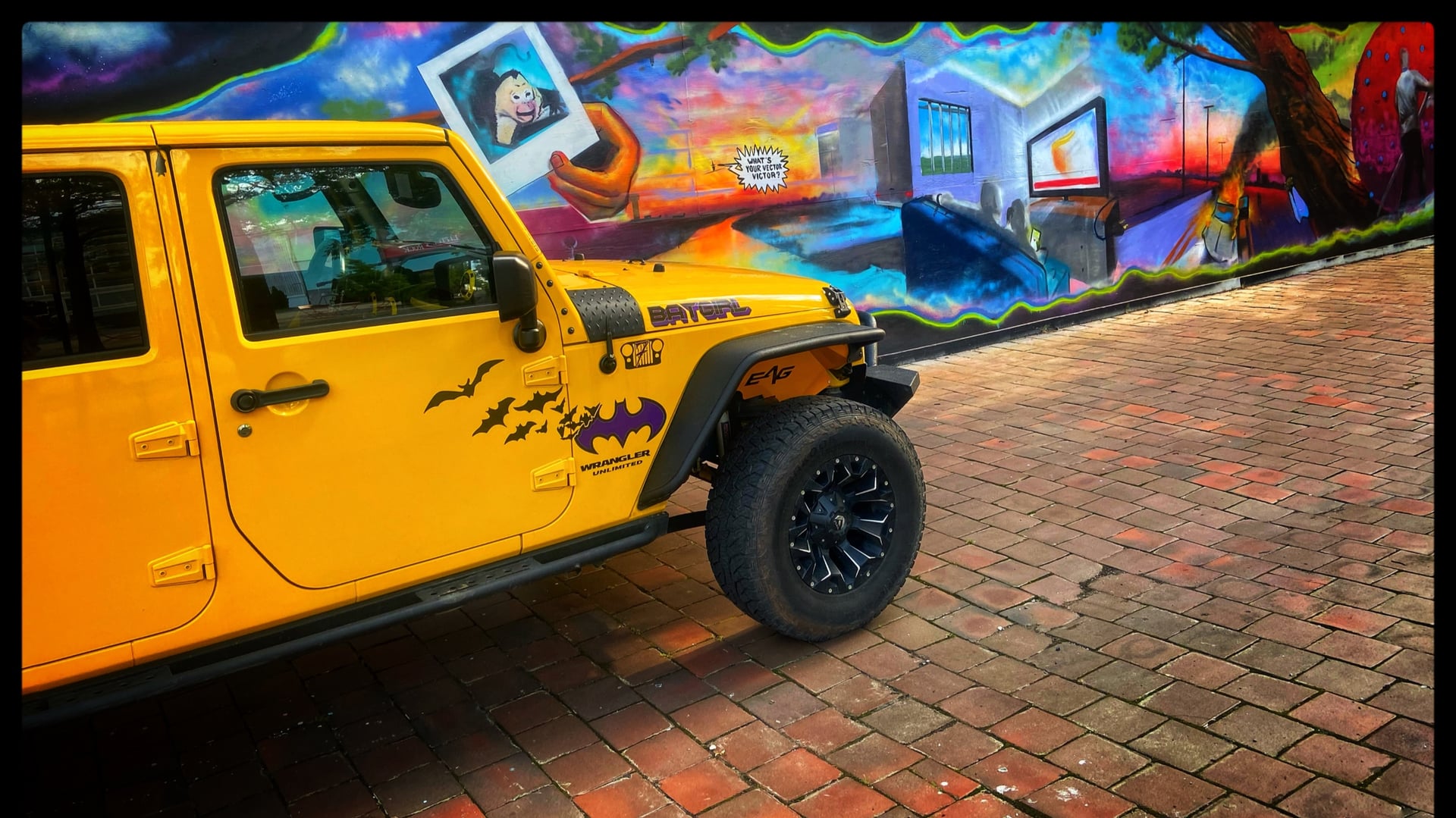 Batgirl Jeep photo 20