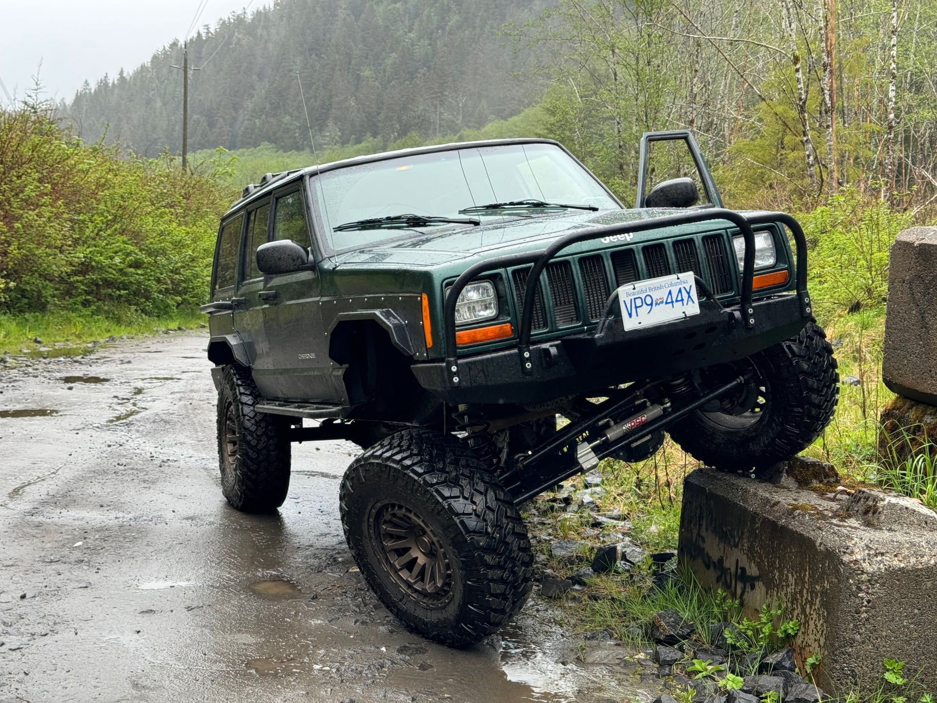 Adventureaxles photo 1