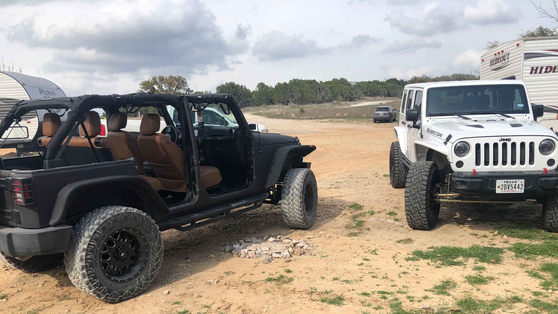 txmallkrawler, a gray 2015 Jeep Wrangler JKU on 35-inch tires, photo 14 of 20