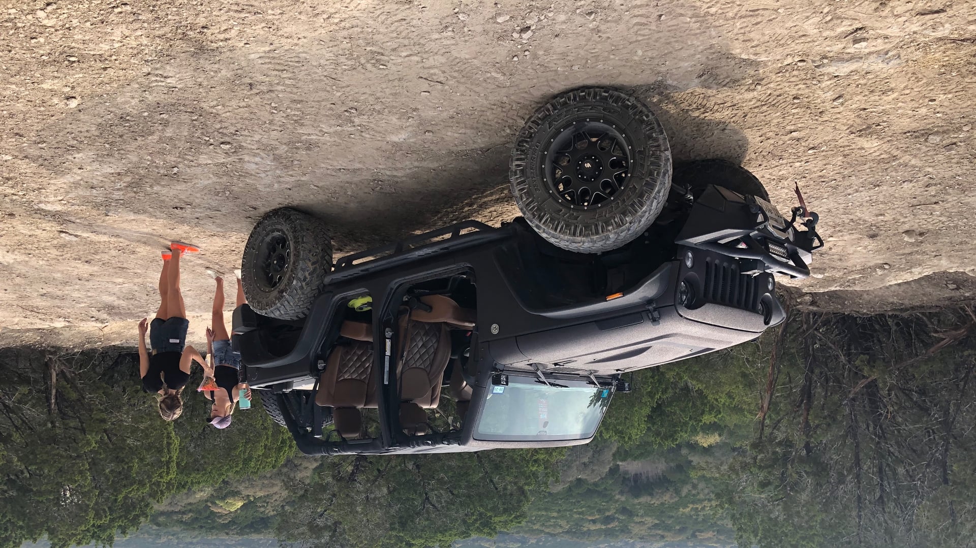 txmallkrawler, a gray 2015 Jeep Wrangler JKU on 35-inch tires, photo 16 of 20