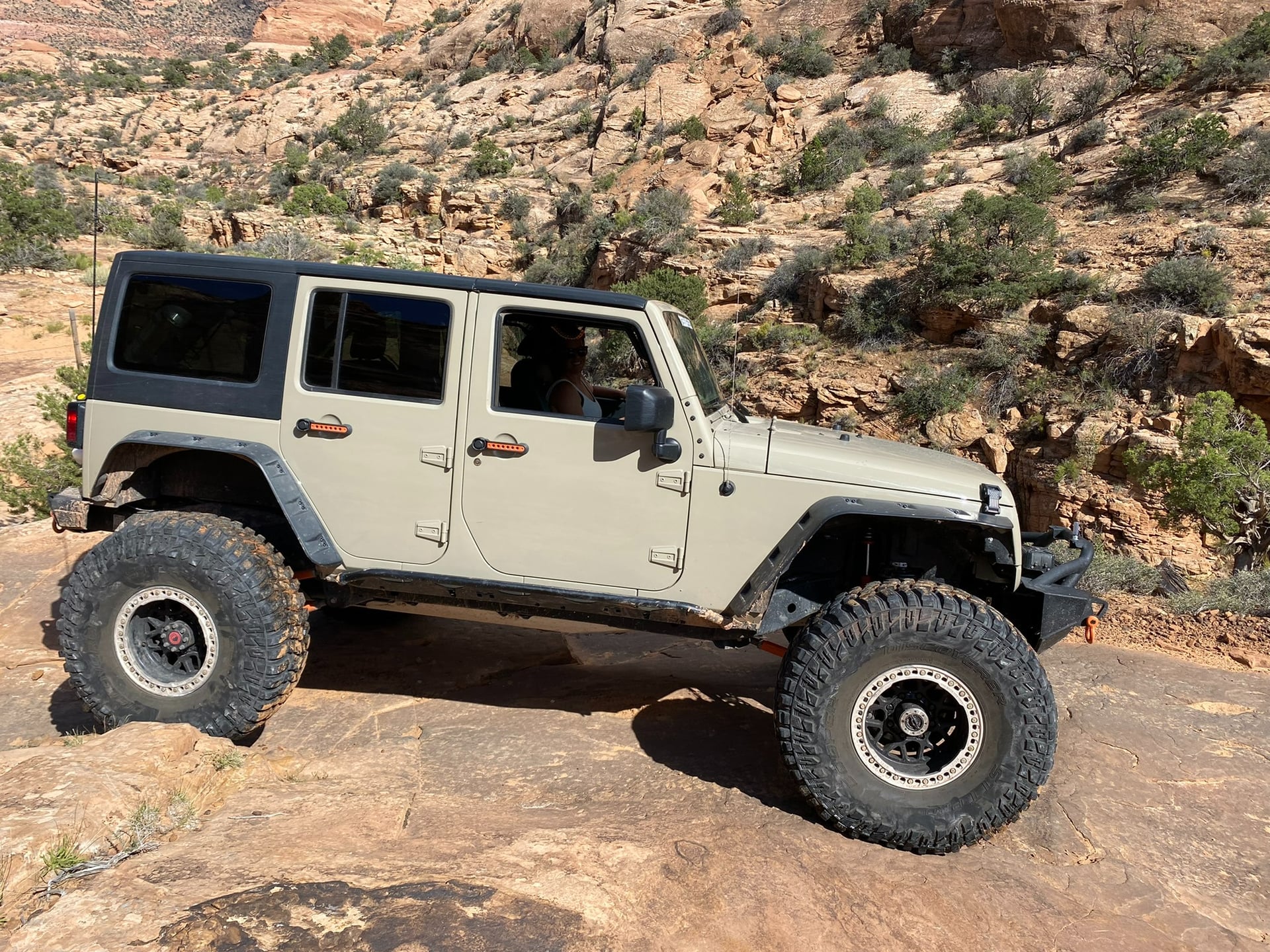 BUMPY, a tan 2018 Jeep Wrangler JKU on 40-inch tires with a 4.5-inch lift, photo 10 of 18