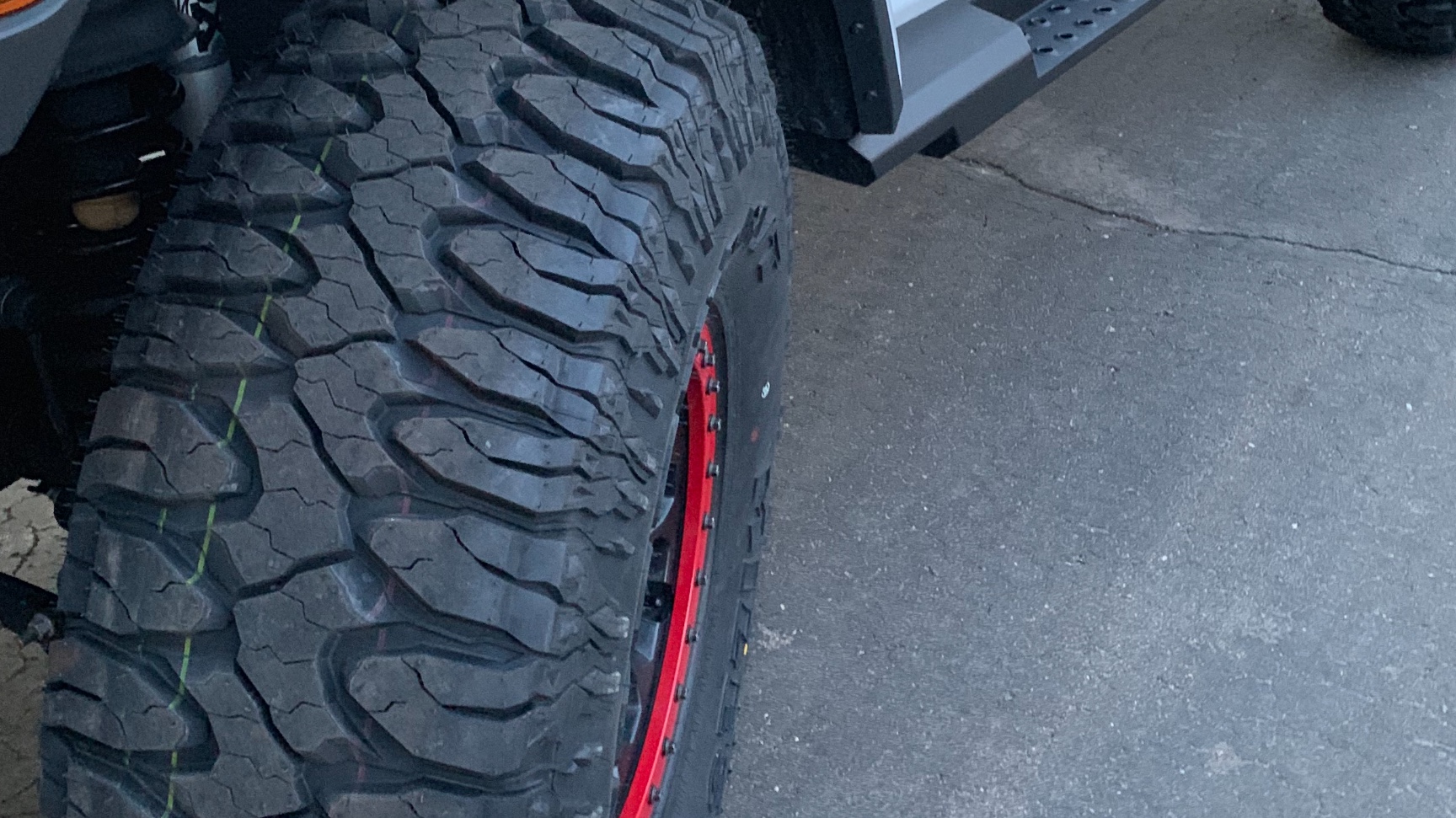 MN White JL photo 12