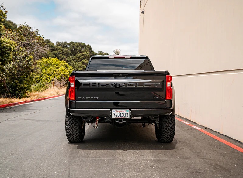 Dirt King 2022 Silverado 1500 photo 4