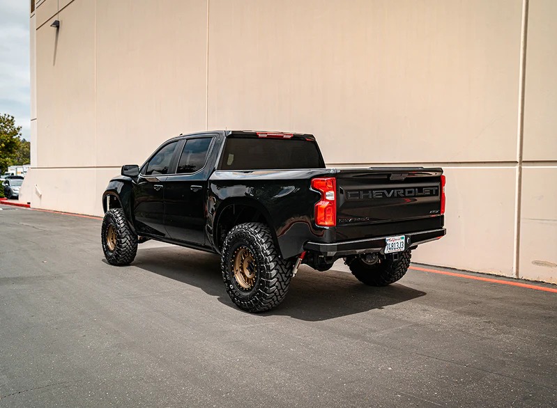 Dirt King 2022 Silverado 1500 photo 5