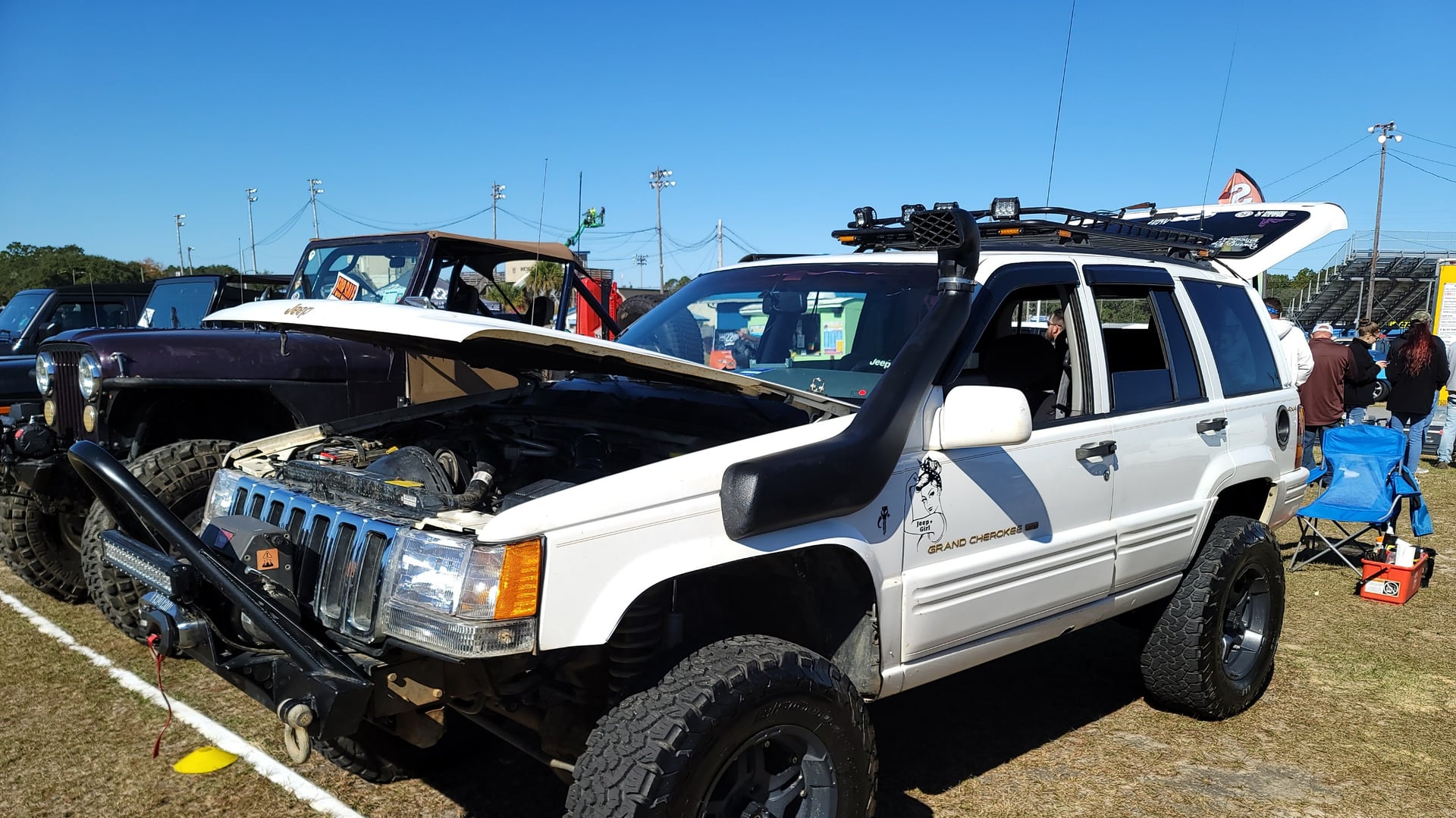 Aluminum Falcon photo 9