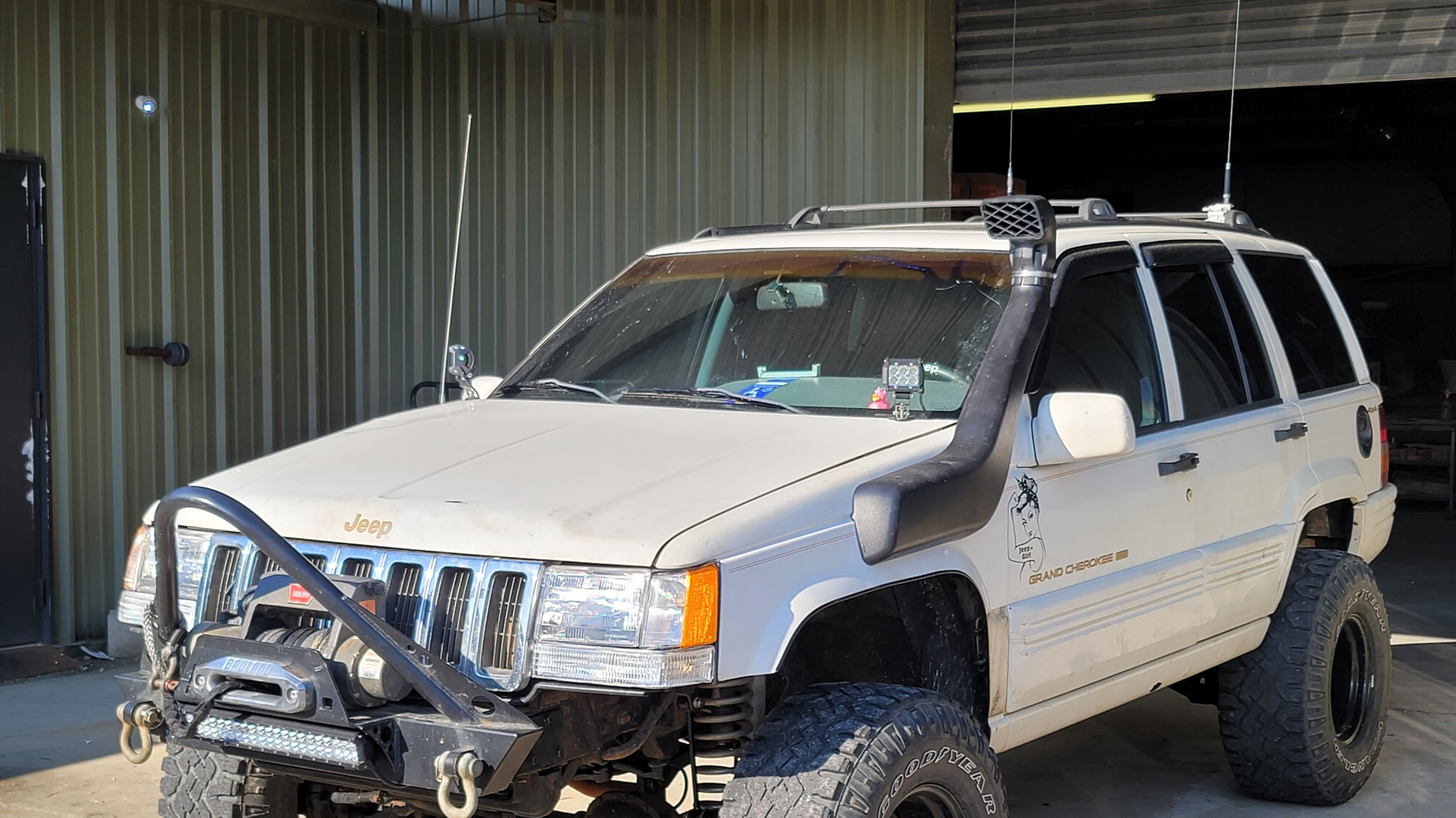 Aluminum Falcon photo 13