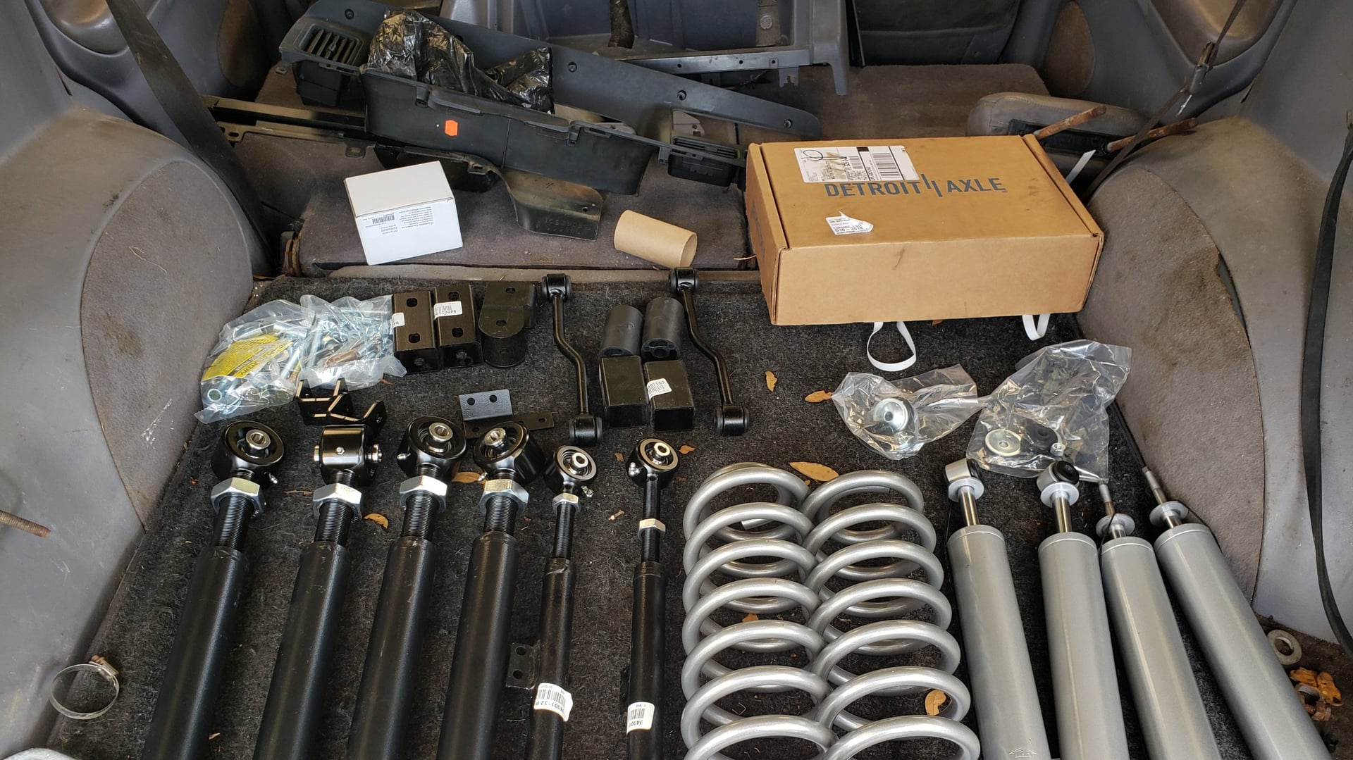 Aluminum Falcon photo 17