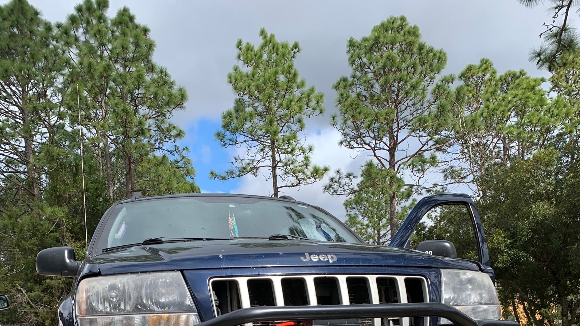 Barns the Wj, a 2004 Jeep Grand Cherokee WJ, photo 10 of 12