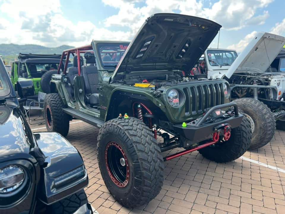 Huckleberry_jeep photo 5