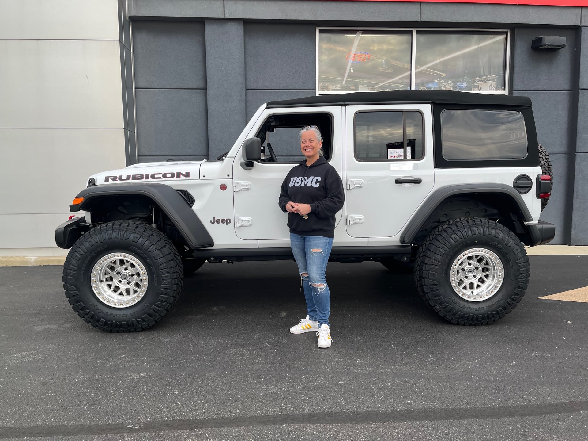 Jeep_Outcast photo 3