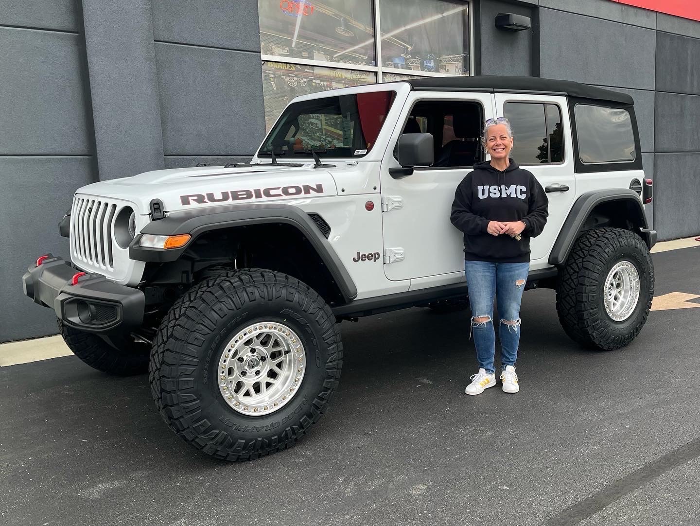 Jeep_Outcast photo 2