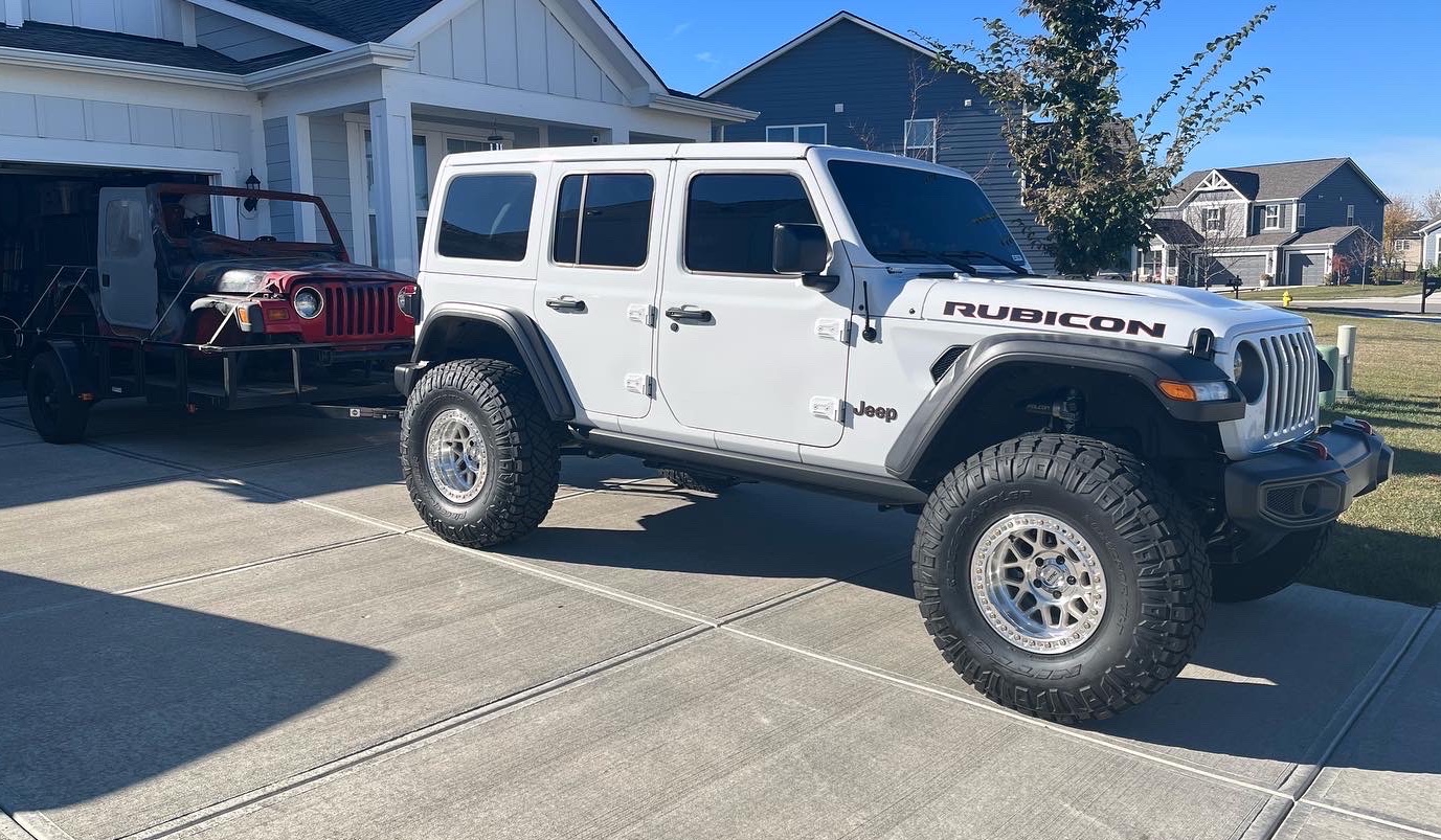 Jeep_Outcast photo 1