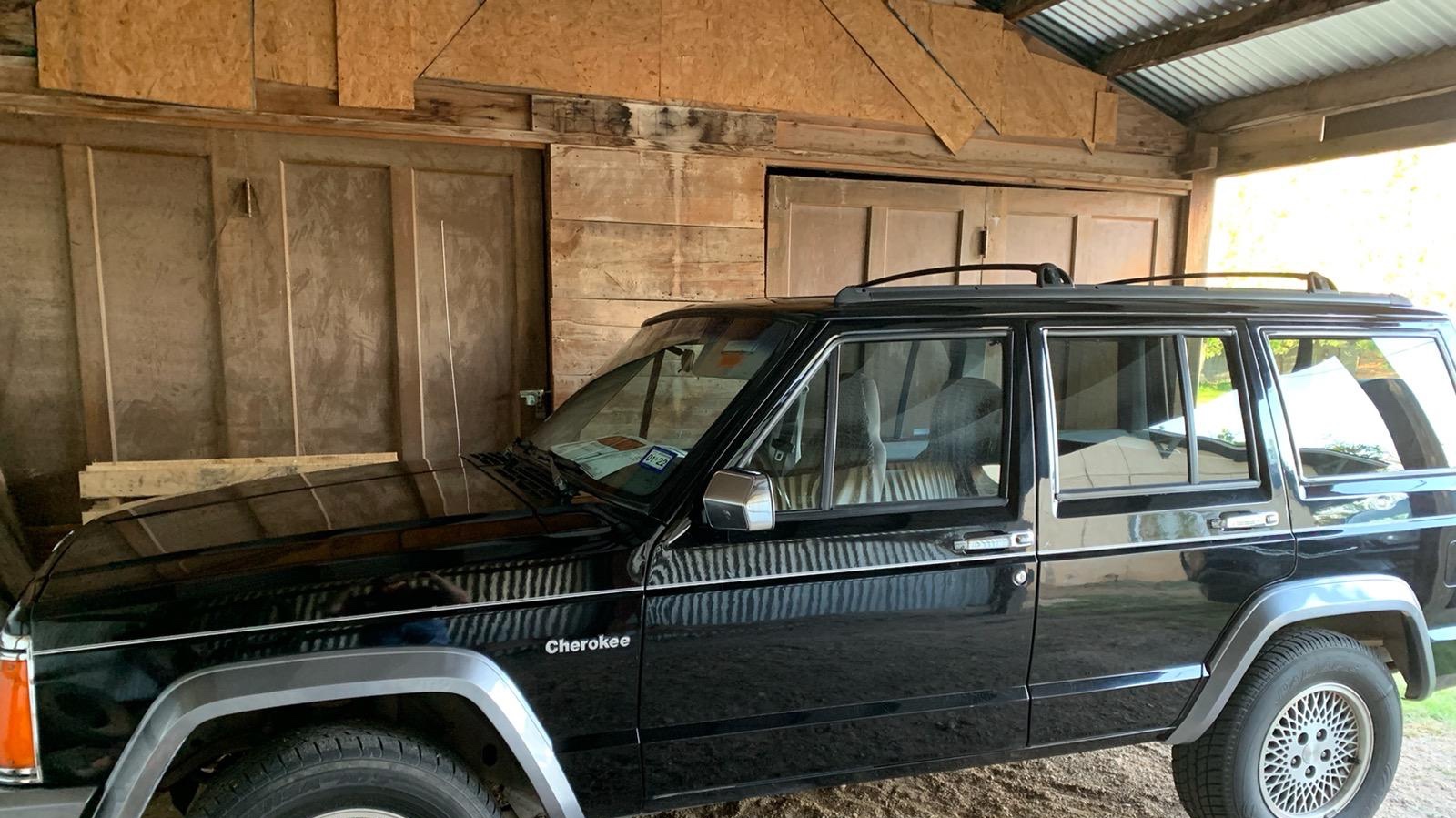 SlowcrawlerXJ photo 3