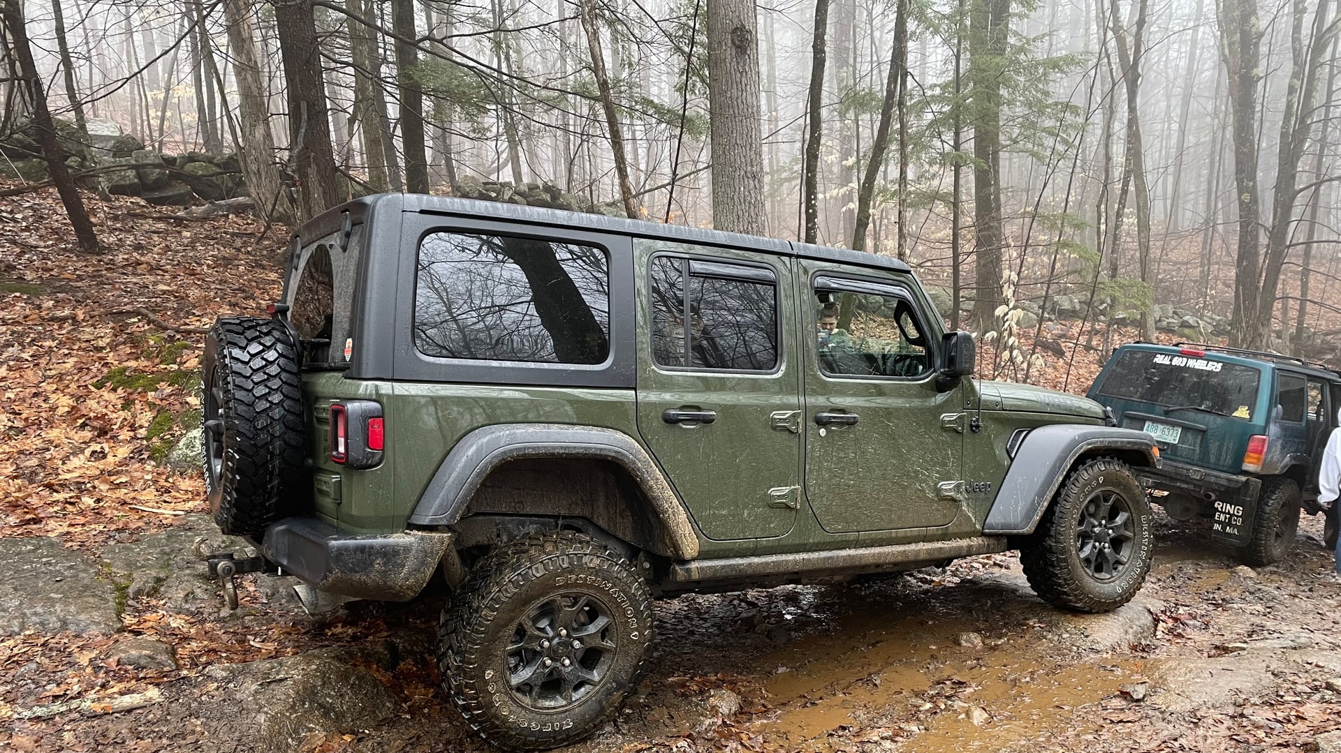 green_weenie, a black 2022 Jeep Wrangler JLU with a 2.5-inch lift, photo 17 of 26