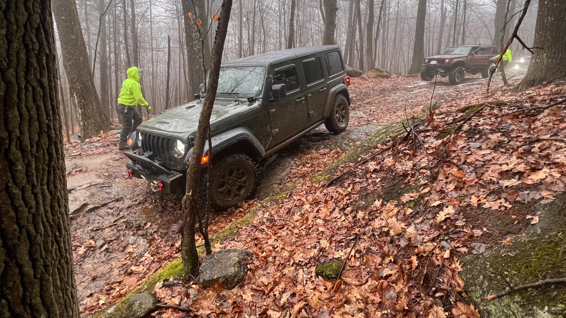 green_weenie, a black 2022 Jeep Wrangler JLU with a 2.5-inch lift, photo 19 of 26