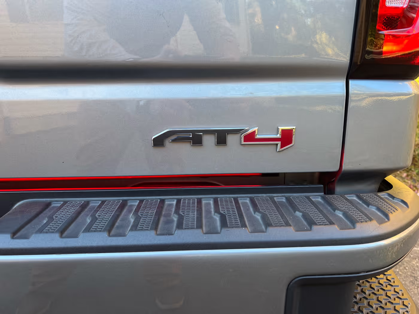 AT4, a 2023 GMC Sierra 1500, photo 26 of 34