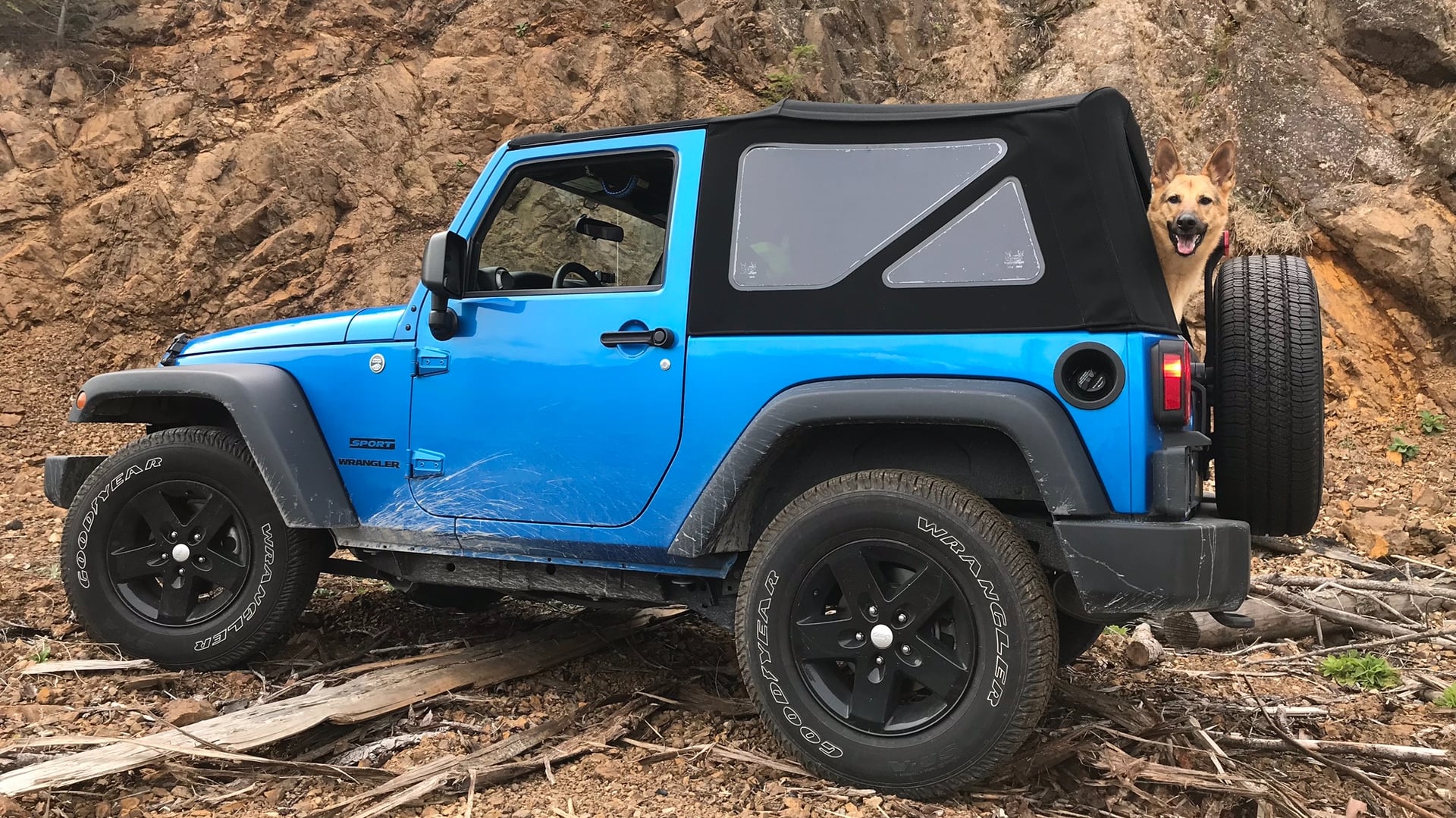 Some blue Jeep photo 15